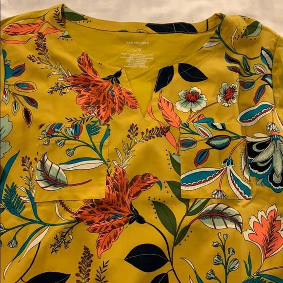 Van Heusen mustard colored print Top - Picture 2 of 5